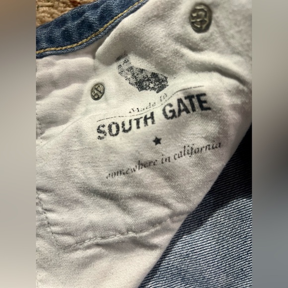 AG Women's Denim | South Gate Distressed "The Boyfriend Crop" Blue Jeans size 26 - Picture 6 of 12